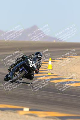 media/Oct-07-2023-CVMA (Sat) [[f84d08e330]]/Race 13 500 Supersport-350 Supersport/